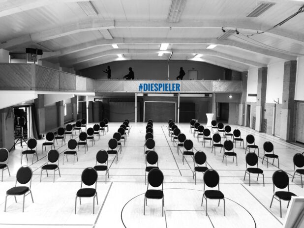 Diese Halle war der Raum für die Fortbildung der besonderen Art beim SC Schoningen 04 Impro-Training, Impro-Show und Impro Song